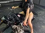 Брюнетка  Брюнетка
